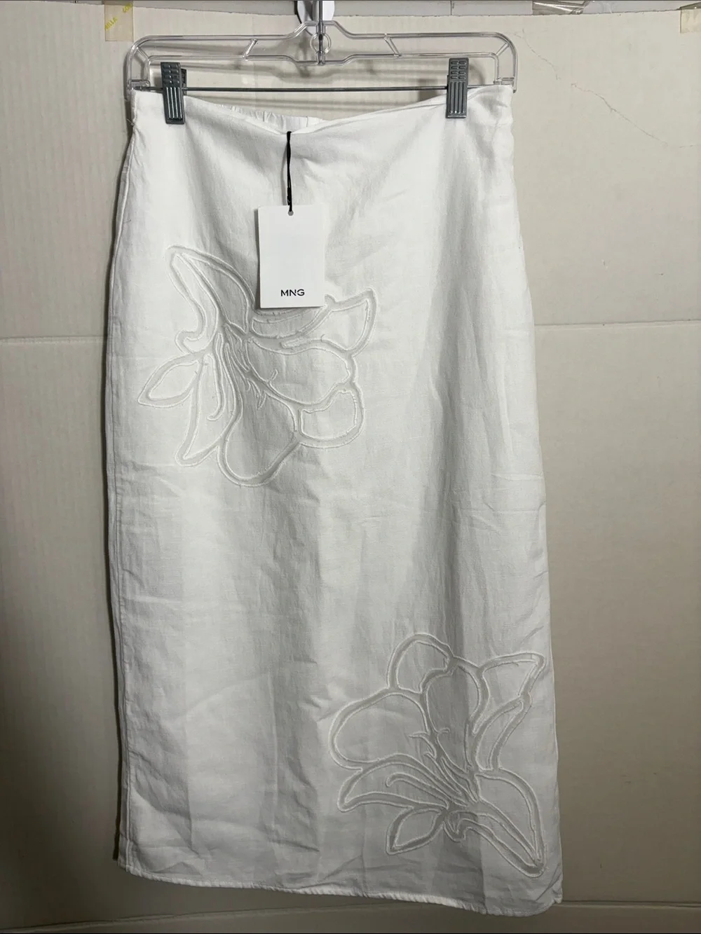 Mango White Midi Skirt with Floral Embroidery FLORAL EMBROIDERED LINEN SKIRT1368
